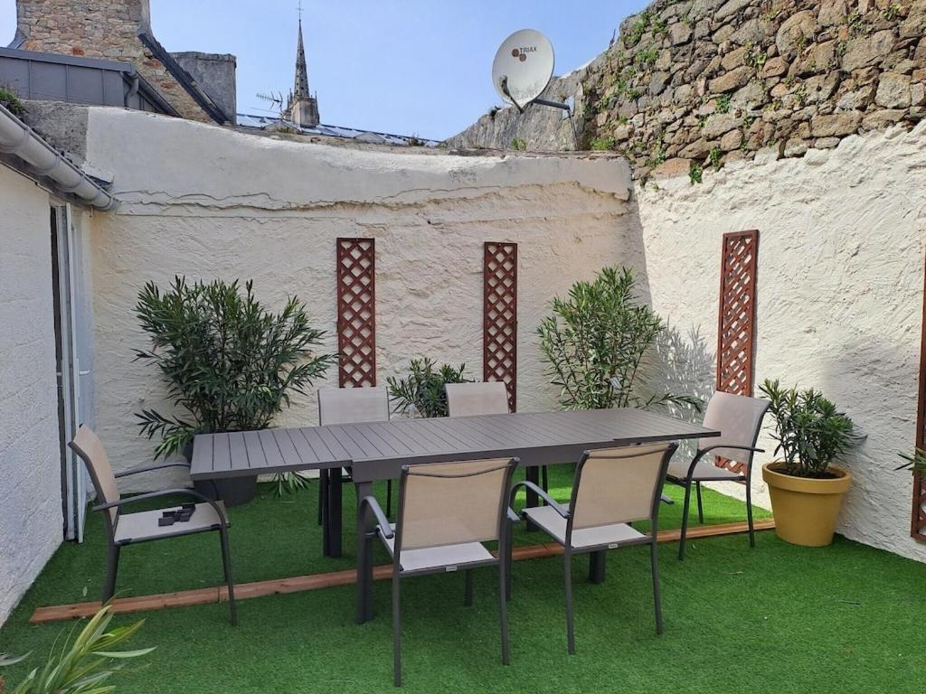 Ty Ma Bro Apartment Saint-Pol-de-Leon Bagian luar foto